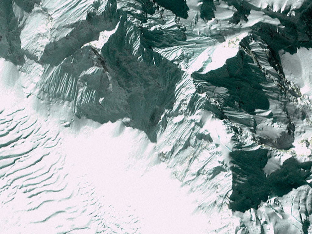 Mount Everest Shown In Satellite Image