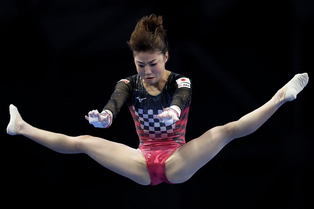 local-gymnast-has-horrific-accident-while-competing-video