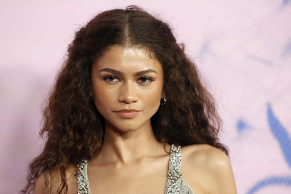 8 Times Zendaya Looked Sultry, Sexy & Sweet